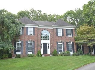 4 Sherborn Ln, Franklin, MA 02038