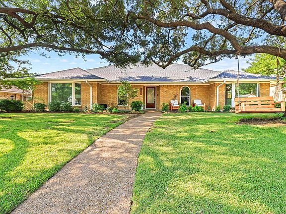 5th image of 3104 Teakwood Ln