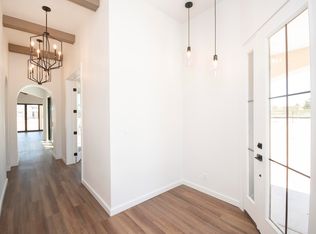 80 Camino Claudio, Corrales, NM 87048
