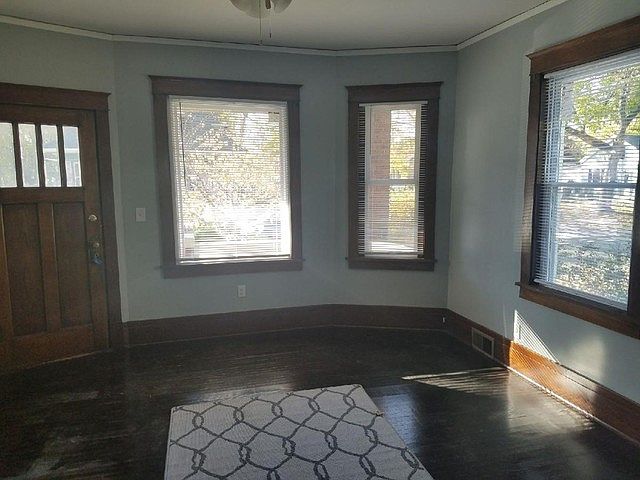 2nd image of 623 Calhoun St