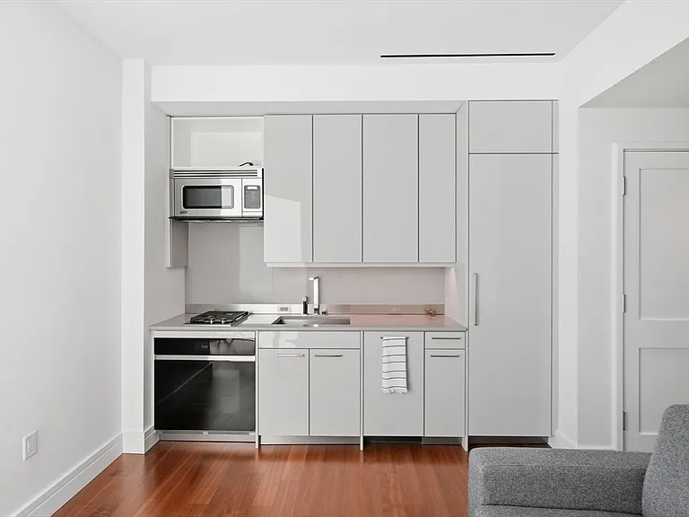 1 Dalton St #2412 — Photo 10