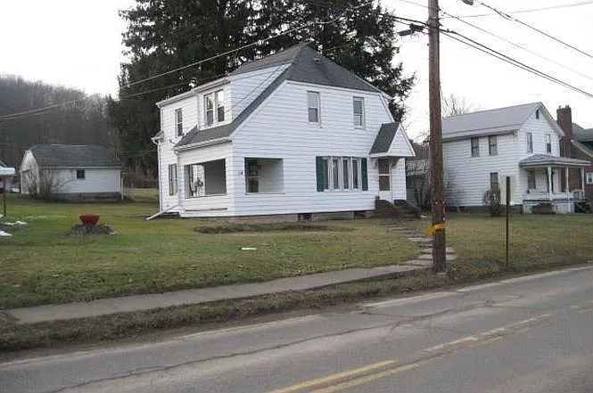 144 School St — Photo 25