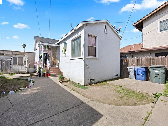 5th image of 209 Dabner St
