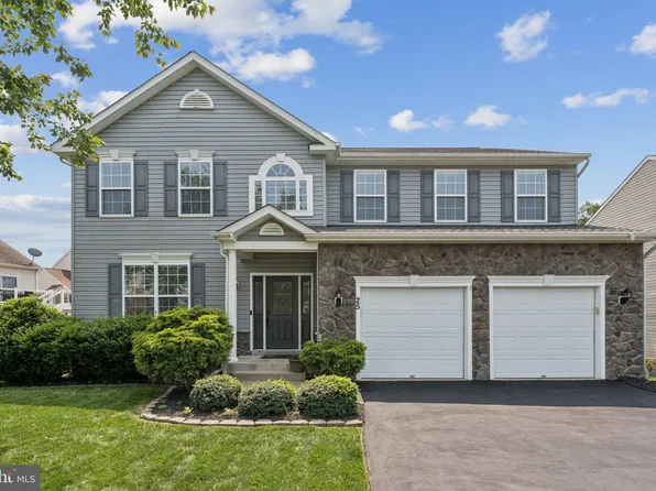 25 Fountain Dr, Stafford, VA 22554