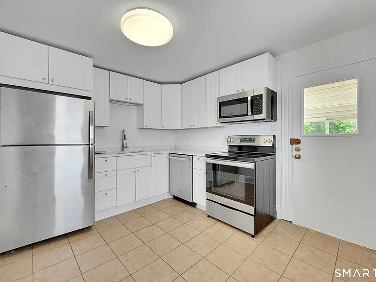 125 Tunxis Hill Rd — Photo 2
