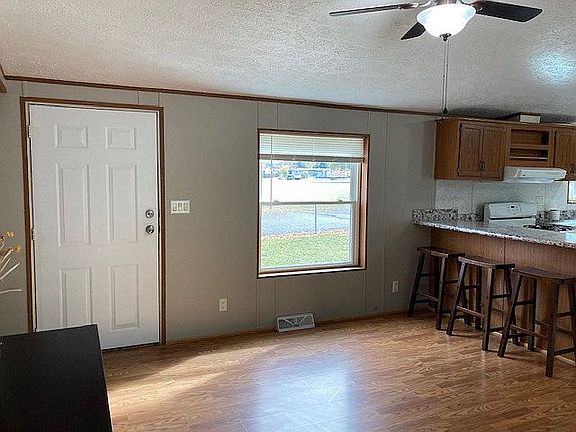 Great Room/Front Entry