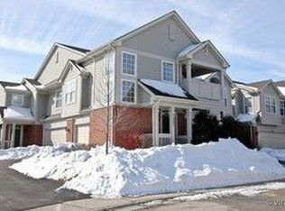 2203 Vanderbilt Dr, Geneva, IL 60134