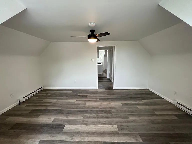 194 Sheridan Ave #3 — Photo 8