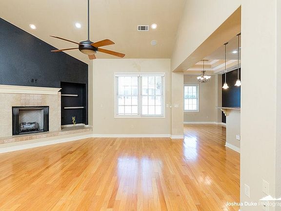 5th image of 2632 S Everest Ave