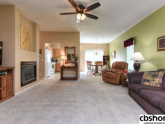 4th image of 15417 Camden Ave