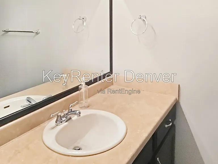 318 Wright St #202 — Photo 11