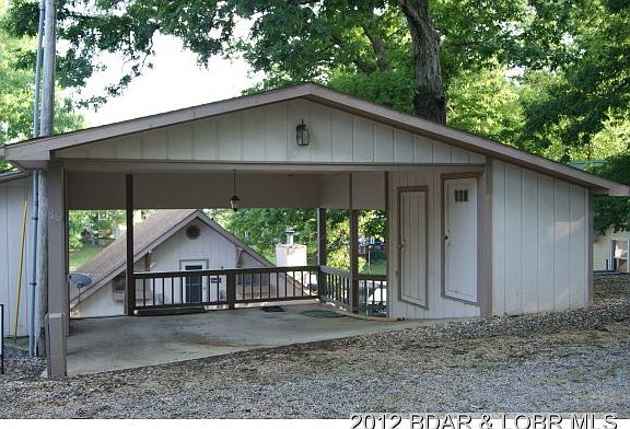 2nd image of 2 Hendrix Haven Dr