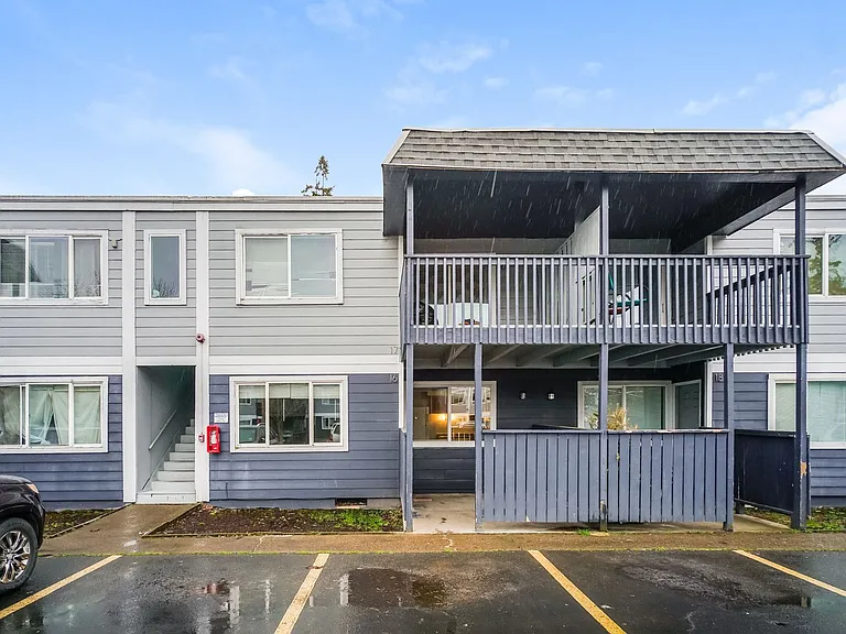 Willow Lake Apartments — Photo 47