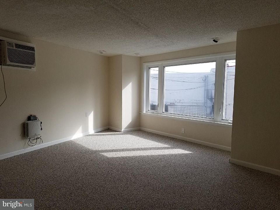1st image of 6 Wallace Ave