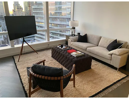 Rented by Corcoran | media 34