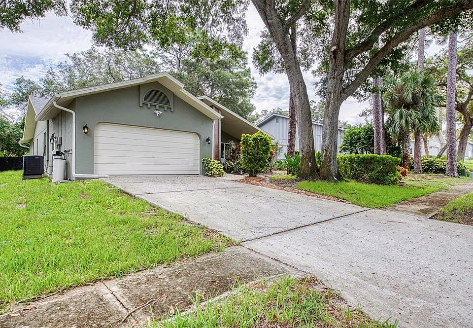 2143 Salisbury Ct