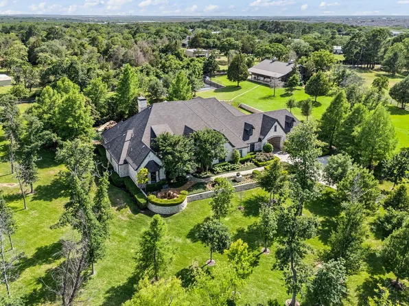 701 Cimarron Ct, Argyle, TX 76226