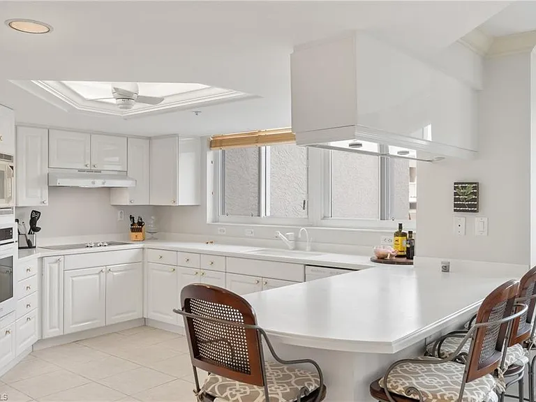6849 Grenadier Blvd #201 — Photo 13