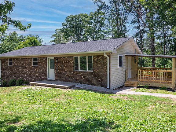 2nd image of 2050 Highview Dr
