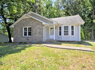 927 Merritt Lewis Ln, Clarksville, TN 37042