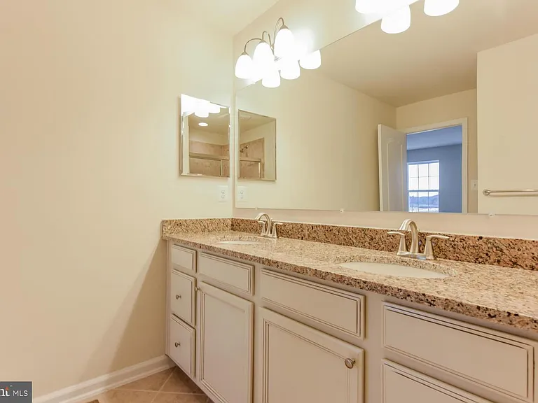 7443 Saint Margarets Blvd — Photo 17