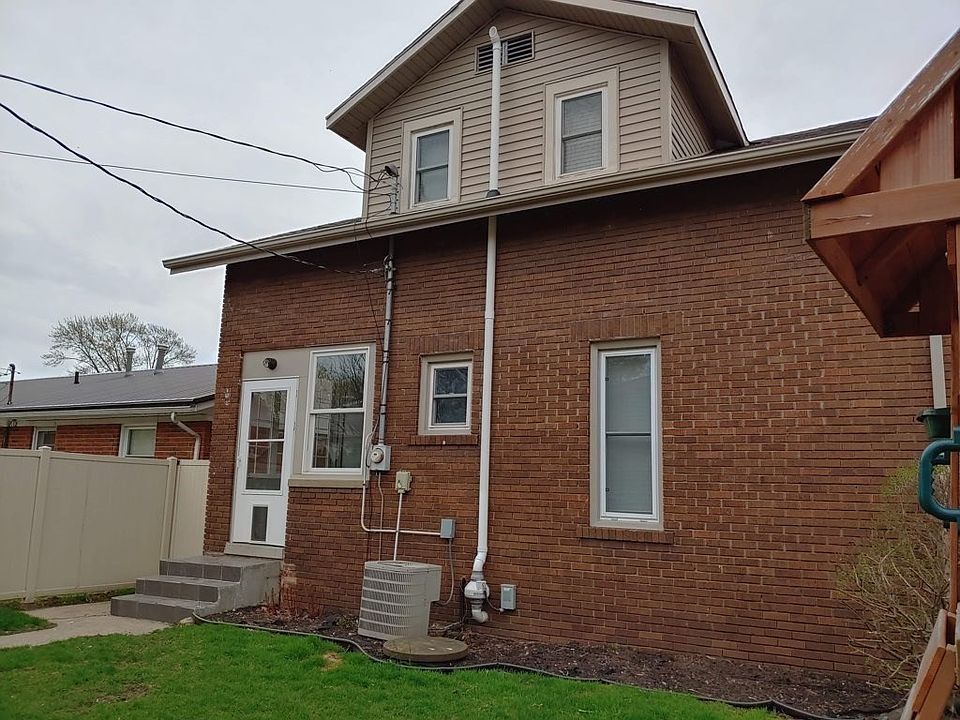 2nd image of 515 W Plymouth St