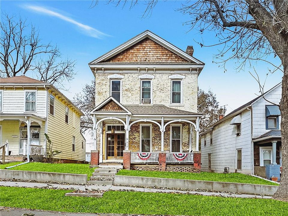 1st image of 212 Ottawa St