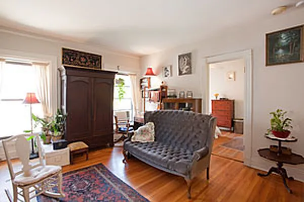 Sold by Avenue Sotheby's International Realty | media 17