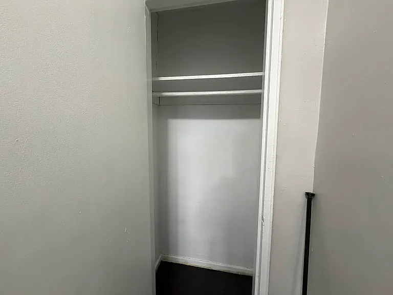 1115 Willmohr St #6 — Photo 16