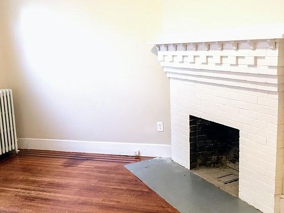 2nd image of 816 Elm St