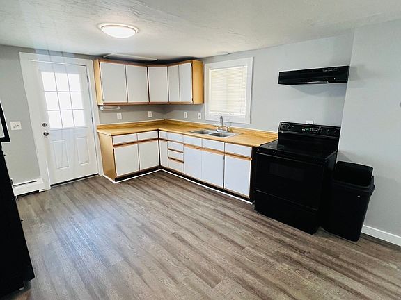 4th image of 19 Myrtle Ave