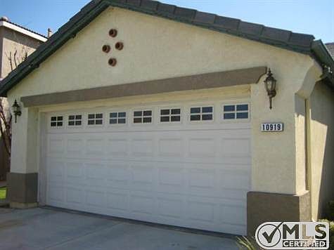 2nd image of 10919 Vista Del Valle Dr