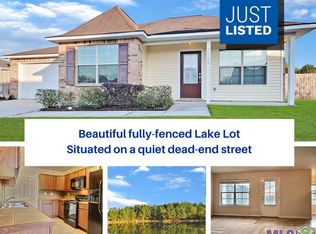26174 Cottonwood Ct, Denham Springs, LA 70726