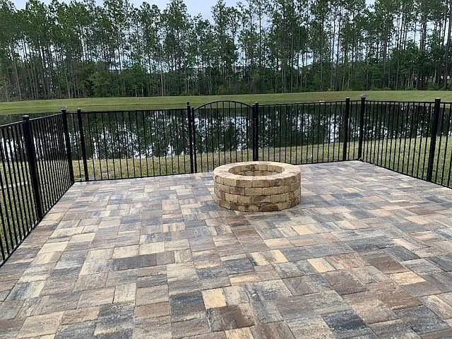 2 bed, 2.5 bath, 1210 sqft, $1,949 — Photo 1