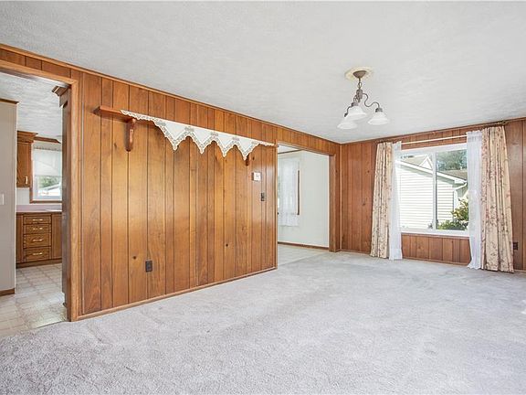 3rd image of 1808 Tower Blvd