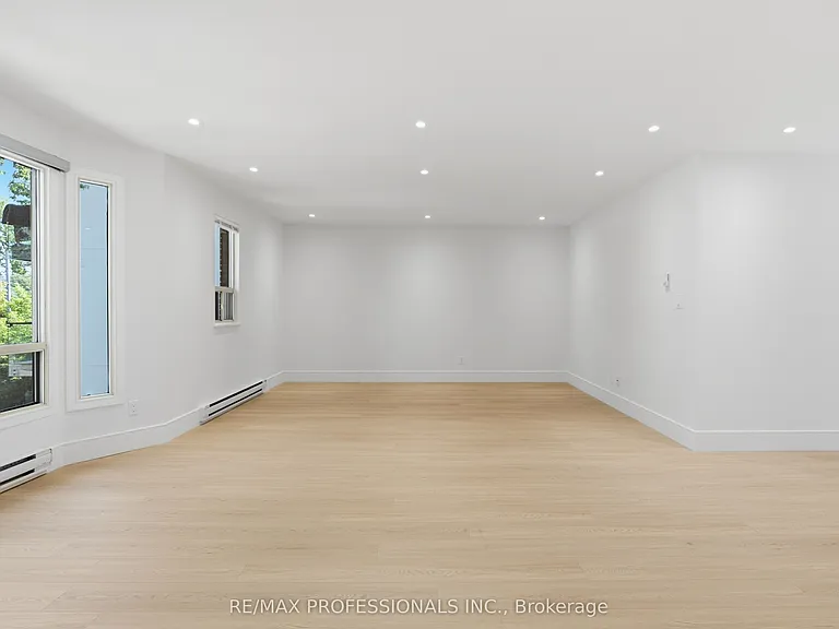 105 Cavell Ave — Photo 5