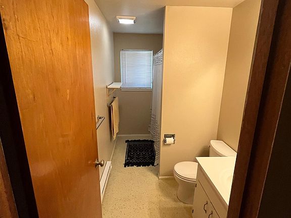 4th image of 5127 24th Ave NE #9