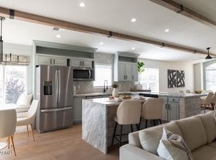 417 S Bonito Dr, Gilbert, AZ 85233