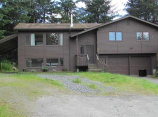 9158 Riverwood Dr, Juneau, AK 99801