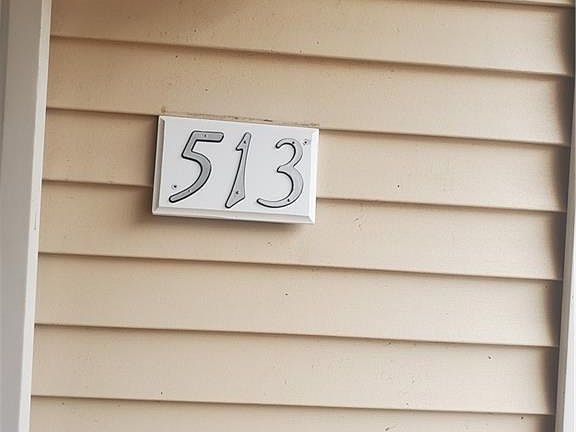 4th image of 513 Fox Run Ln #513