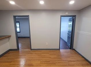 44 4th St #R, Newark, NJ 07107