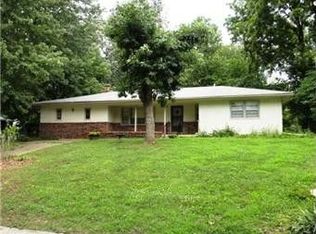 3021 N 82nd Ter, Kansas City, KS 66109