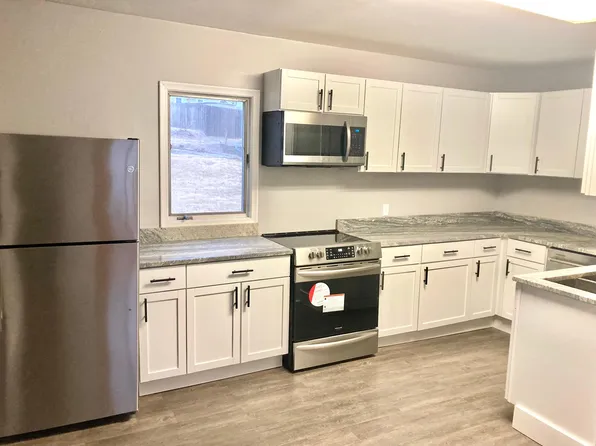 5844 Burdette St, Omaha, NE 68104