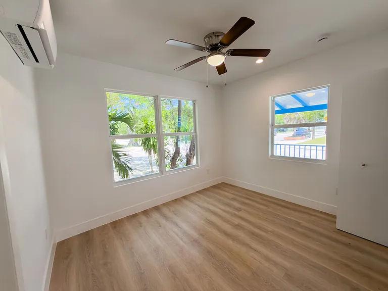 3603 Charles Ave — Photo 45