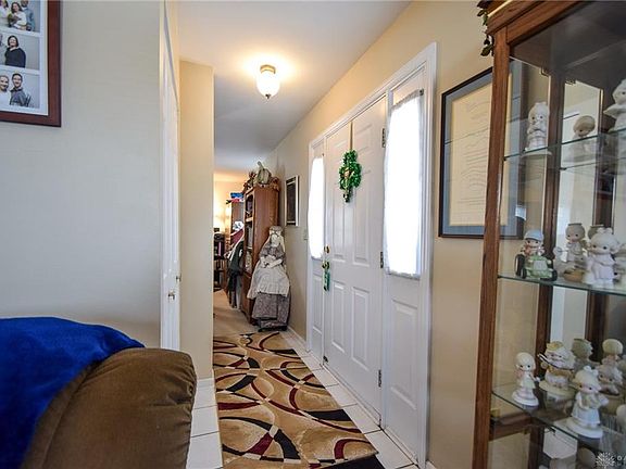 5th image of 2070 Hewitt Ave