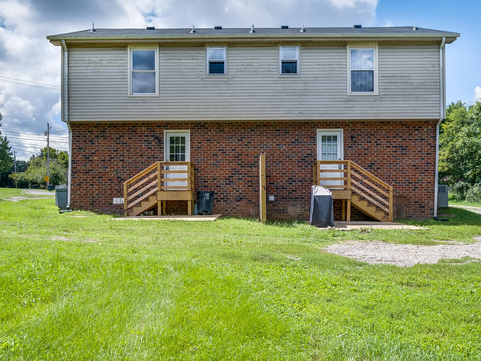 3 bed, 1200 sqft, $4,490 — Photo 4