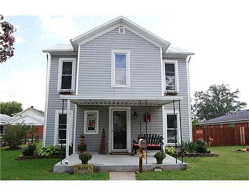 106 S Scott St photo 1