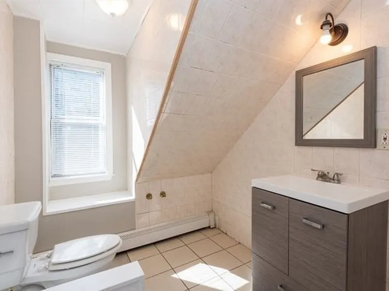 26-28 Salem St #3 — Photo 3