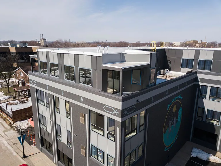 130 Main St — Photo 1