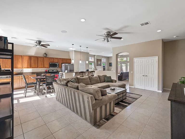 54880 Avenida Ramirez — Photo 10